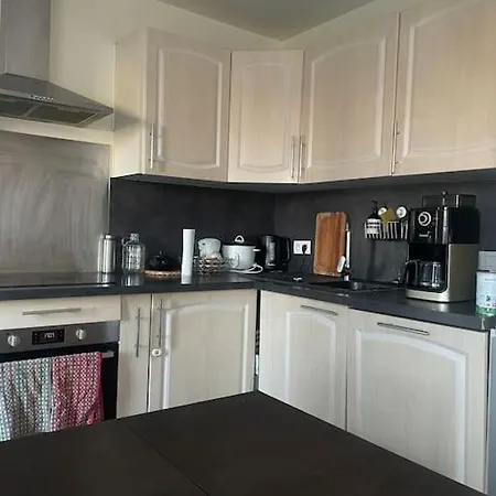 Double In A Shared Duplex Flat 15 Mins From La Defense Arena - Business Center Appartement Nanterre